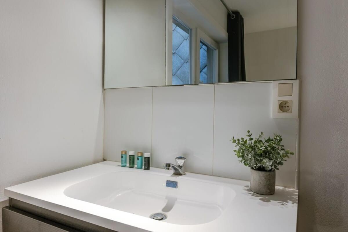 Huswell - Enjoyable Apartment With Sea View De Haan Eksteriør billede